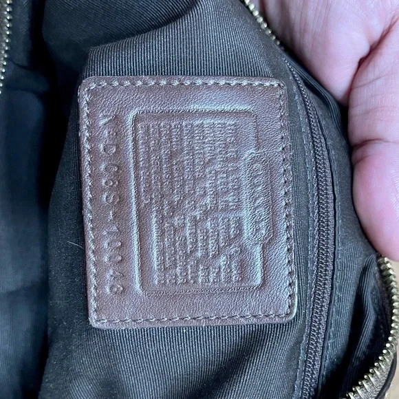 Coach purse - Picture 4 of 8